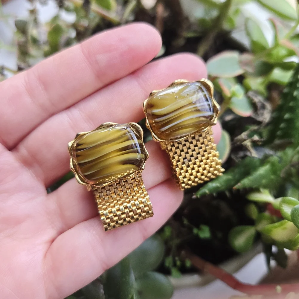 Vintage Gold Gemstone Cuff Links